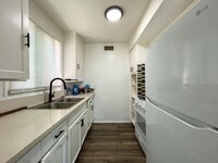 Building Photo - 3401 W 84th Pl