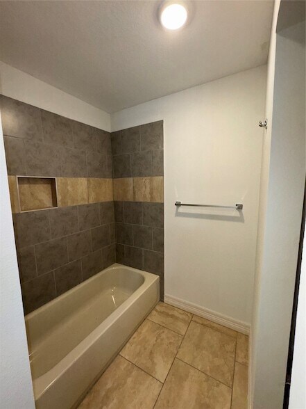 Building Photo - 138 Egret Canal S