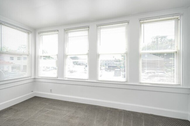 Building Photo - 621 Lafayette Blvd