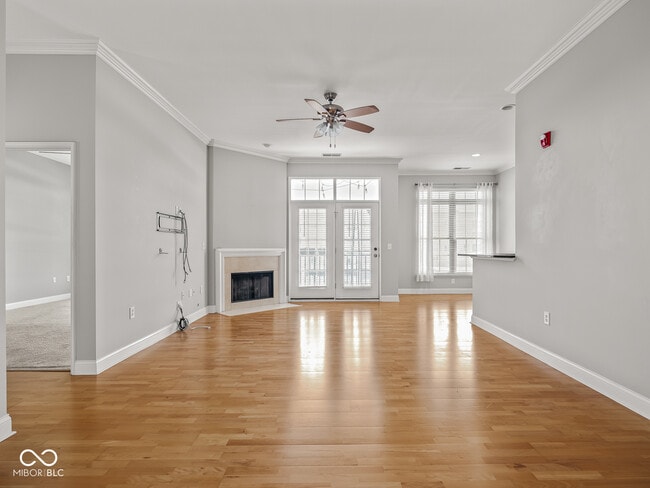 Building Photo - 450 E Ohio St