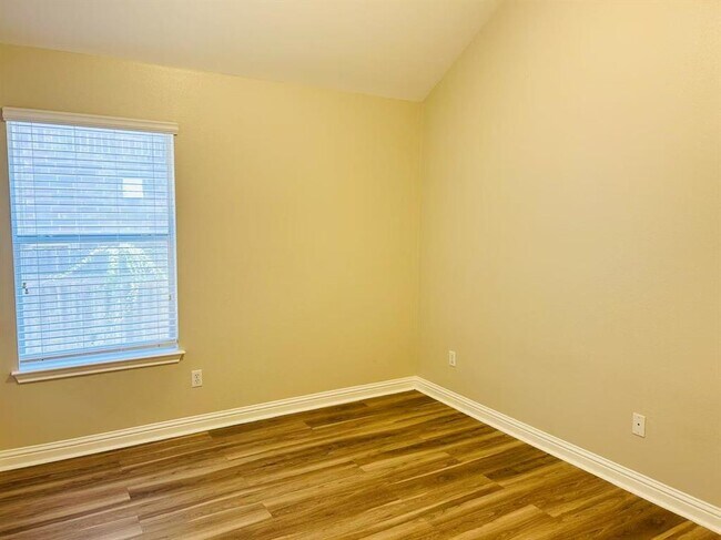 Building Photo - 3717 Fossilwood Way