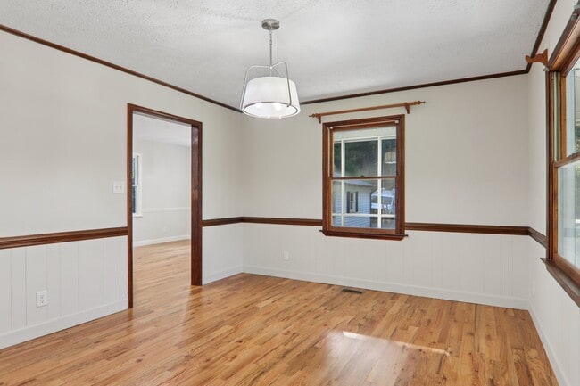 Building Photo - 5 Timothy Ln