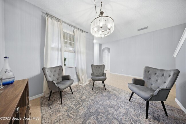 Building Photo - 2039 Tullagee Ave