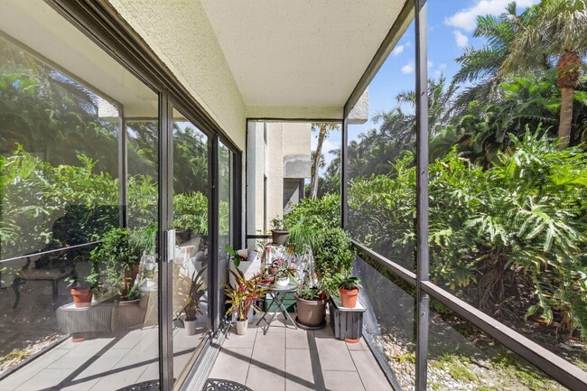 Building Photo - 3050 Presidential Way