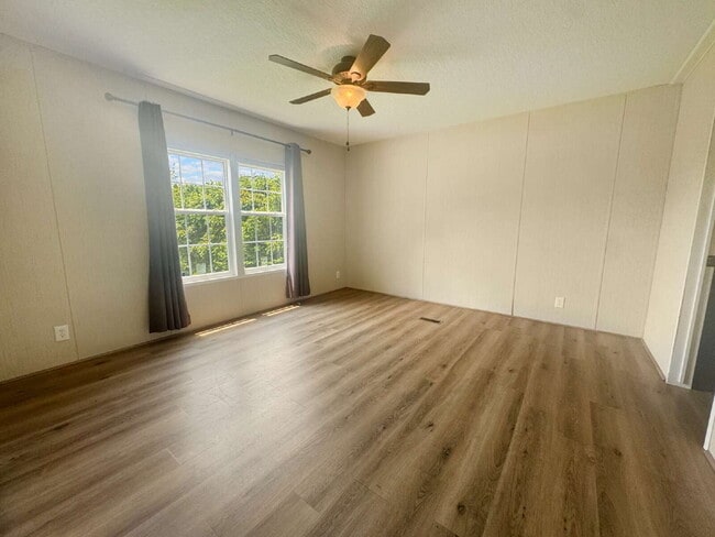 Building Photo - Private 2.5-Acre Mini Farm Near Lake Lanier | 3BR/2BA | Peaceful Country Living