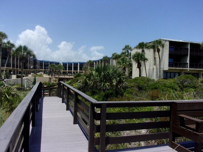 Building Photo - 5650-5A1A A1A S