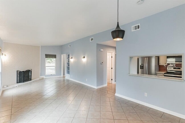 Building Photo - 807 Azie Morton Rd