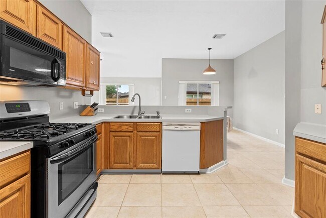Building Photo - 2106 Ruffian Ln