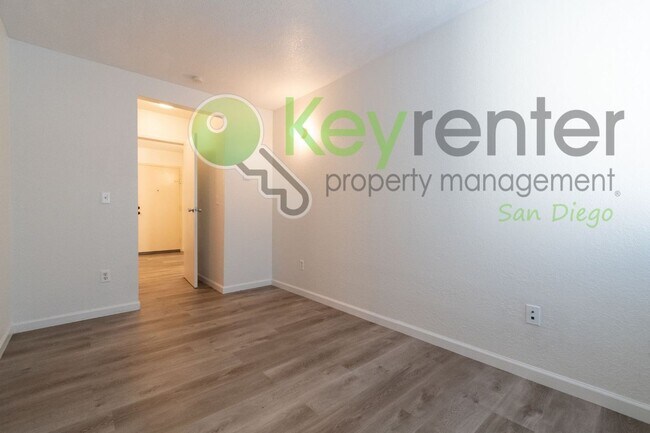 Building Photo - Walking distance to Fashion Vally Mall |2 minute drive to both North and South 163, as well as I-8