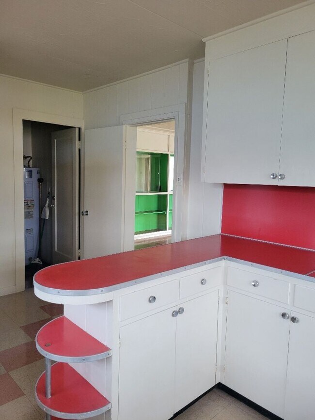 Building Photo - Beautiful 3BD 2BA in Waiakea Area