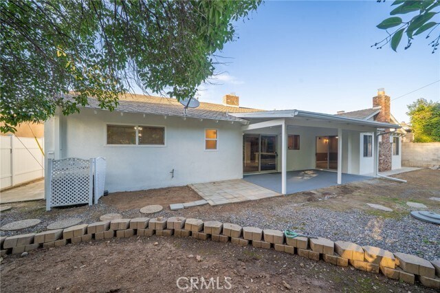 Building Photo - 2426 W Valewood St