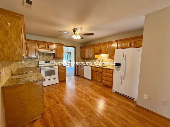 Building Photo - Cozy 3 Bedroom Ranch Home in Greenwood