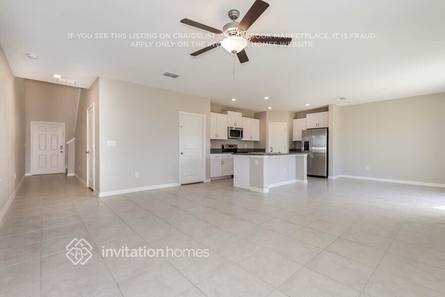 Building Photo - 15517 Miller Creek Dr