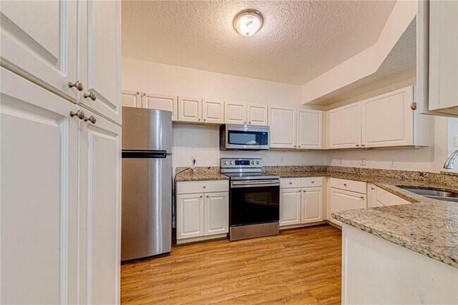 Building Photo - 5500 Metrowest Blvd