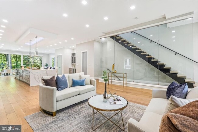 Building Photo - 5706 Nevada Ave NW