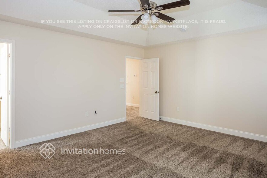 Building Photo - 14017 Riding Hill Ave