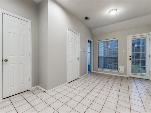 Building Photo - 7892 Tournament Rd