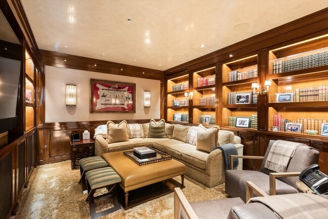 Building Photo - 64 Pitkin Way