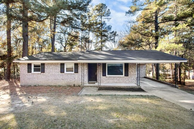 Primary Photo - 204 W Five Notch Rd