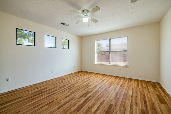 Building Photo - 7315 Winslow Pl NW