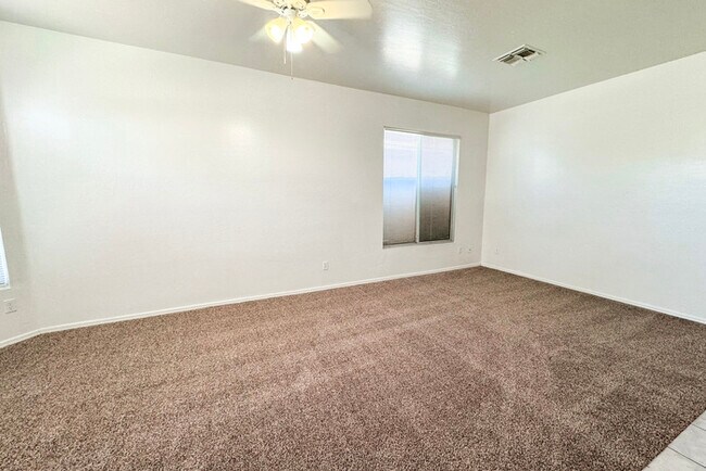 Building Photo - 3Bed/2Bath House at 63rd/Northern Ave! $19...