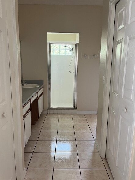 Building Photo - 127 Madrona Dr