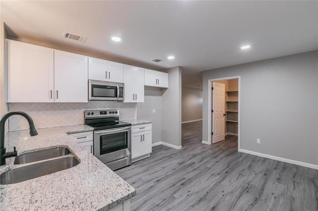 Building Photo - 12911 Kingsgate Dr