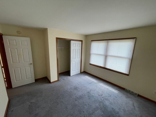 Building Photo - Spacious Home Ready to Rent! Don’t Miss Out!
