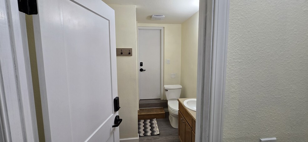 Shared Bathroom with personal Access - 713 5th St