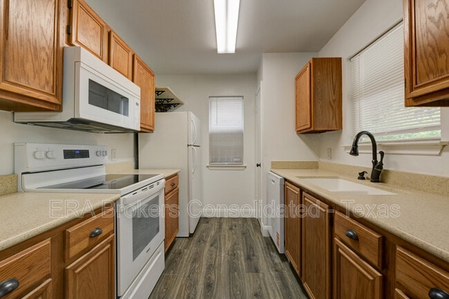 Building Photo - 514 Freiling