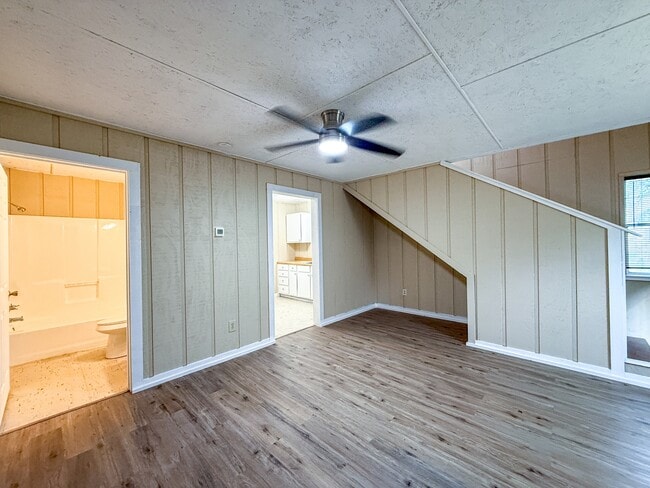 Building Photo - 272 Schmucks Rd