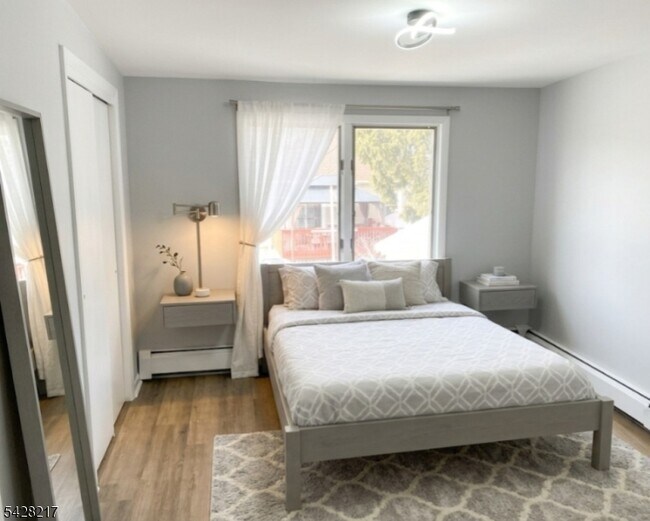 Building Photo - 2144 Evans St