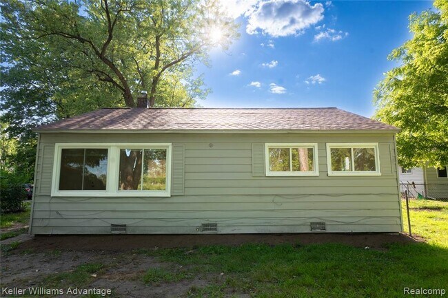 Building Photo - 31776 Arenac Ct