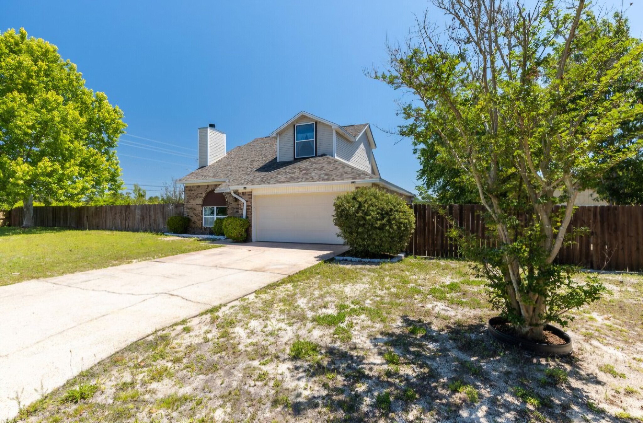 Building Photo - 650 Reynolds Cir