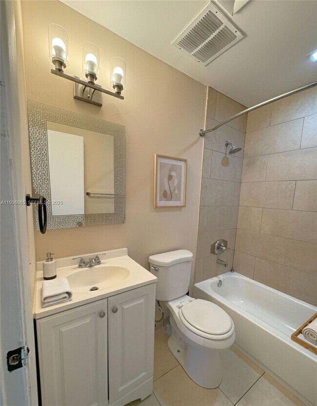 Building Photo - 50 W 31st St