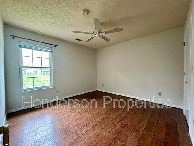 Building Photo - 6718 Park Hickory Dr