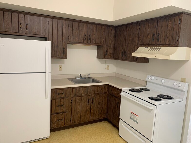 Building Photo - 315 Concord Ave