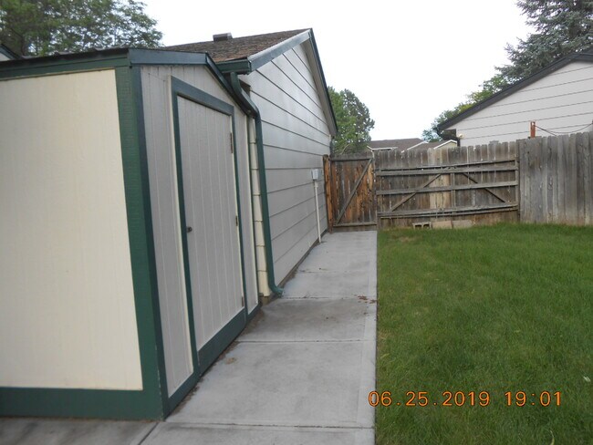 Building Photo - 418 Chukar Ct