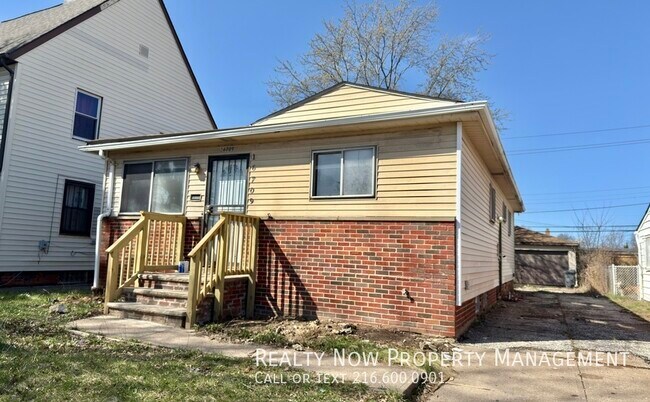Primary Photo - 16709 Palda Dr