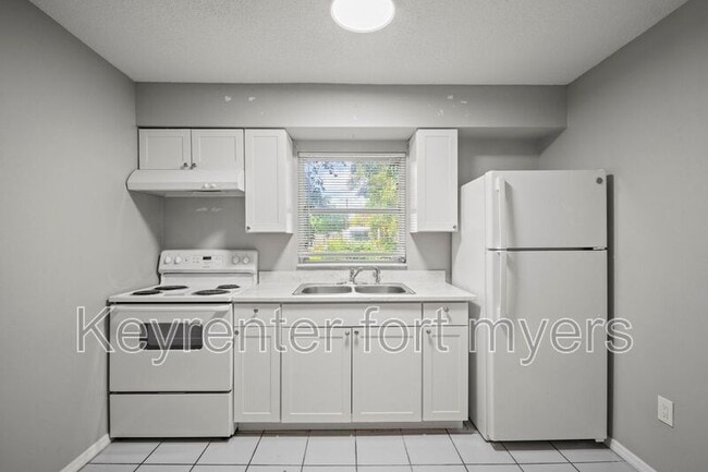 Building Photo - 75 Cypress St