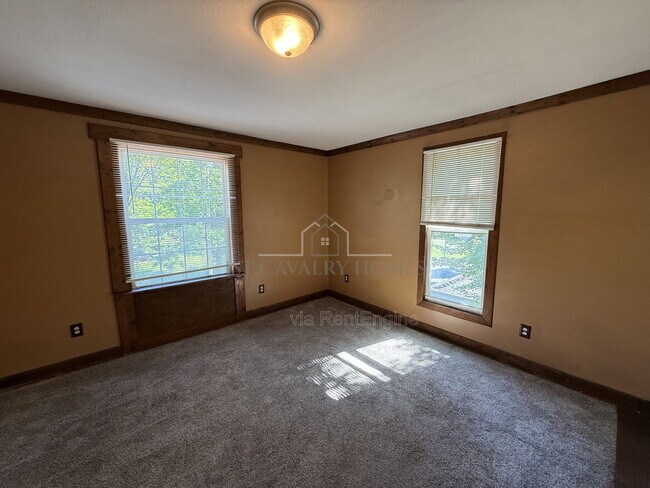 Building Photo - 1076 Ackley St