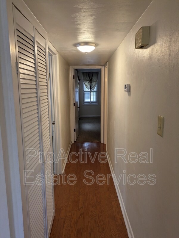 Building Photo - 1326 W Ocean View Ave