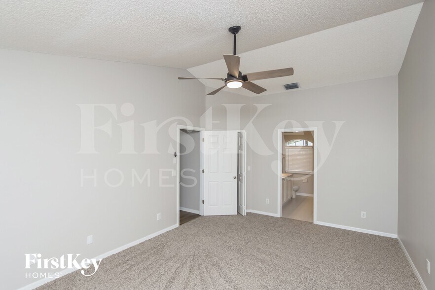 Building Photo - 3576 Egret Dr