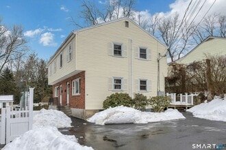 Building Photo - 85 Burwood Ave