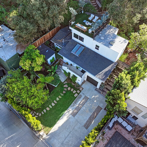 Building Photo - 8326 Ridpath Dr