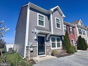 Building Photo - 576 Thumper Dr