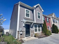 Building Photo - 576 Thumper Dr