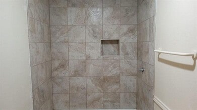 Building Photo - 1711 W Spring Creek Pkwy