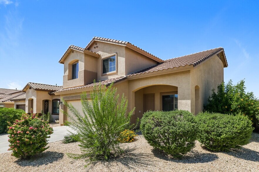 Primary Photo - 40810 N Hudson Ct