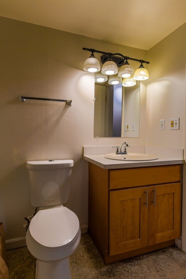 Building Photo - B065352P